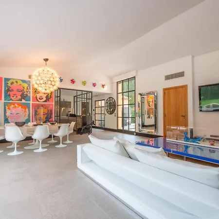 Amazing 10 Guests With Poll, Saint-tropez *